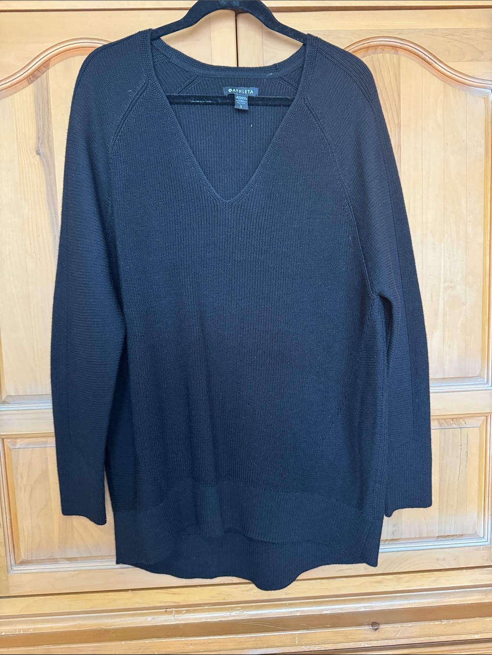 Athleta Black V-Neck Knit Sweater
